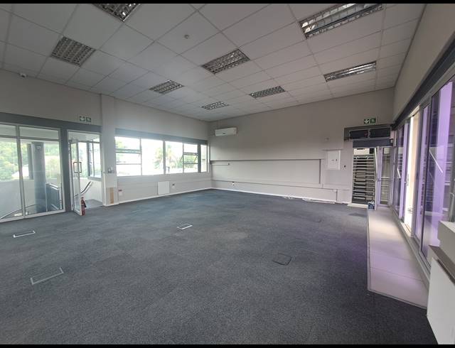 135M² OFFICE TO LET IN ILLOVO